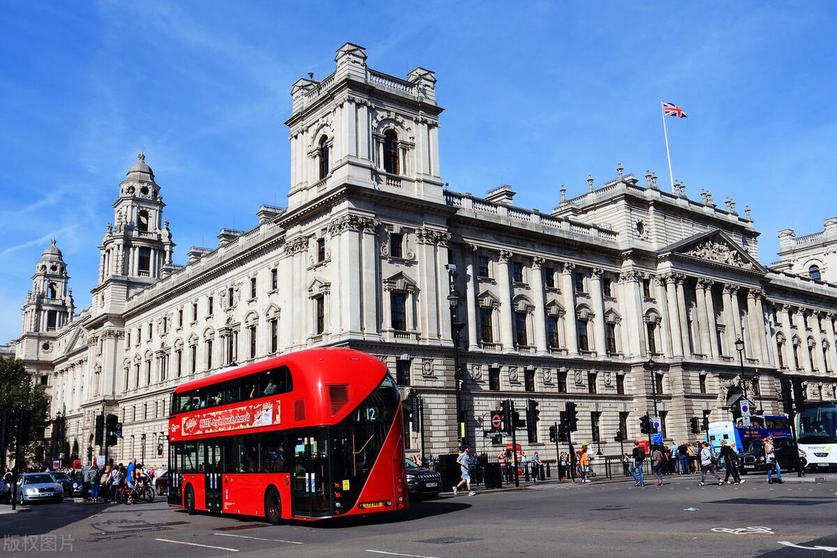 留学的弊端英文_留学的弊英语作文_留学弊端的英语作文