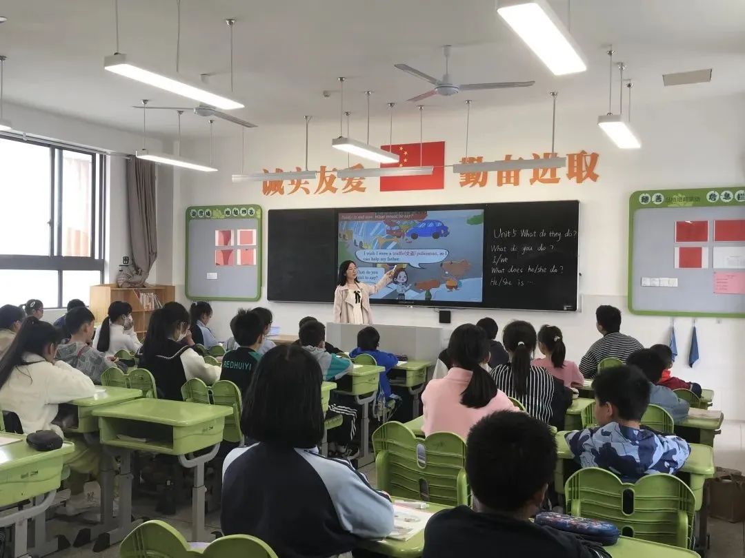 多维英语怎么样_小学英语多维互动答案_小学英语多维评价