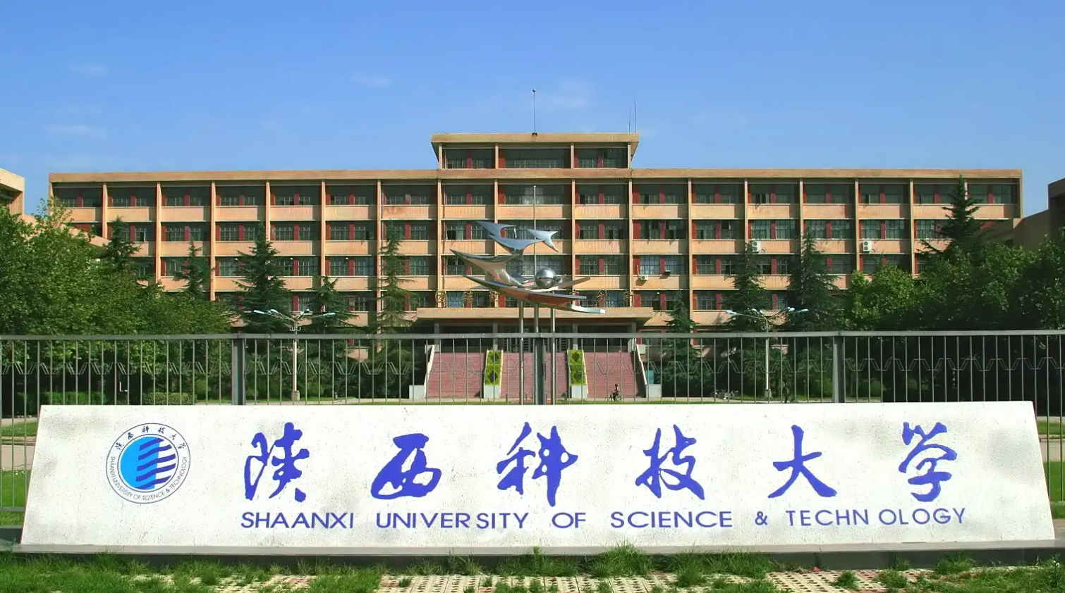 英语口语选修课学什么_大学选课选英语口语好学吗_大学英语口语选择