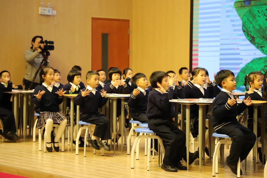 小学英语认知法教学的例子_小学英语发展认知思维_小学英语认知法的运用